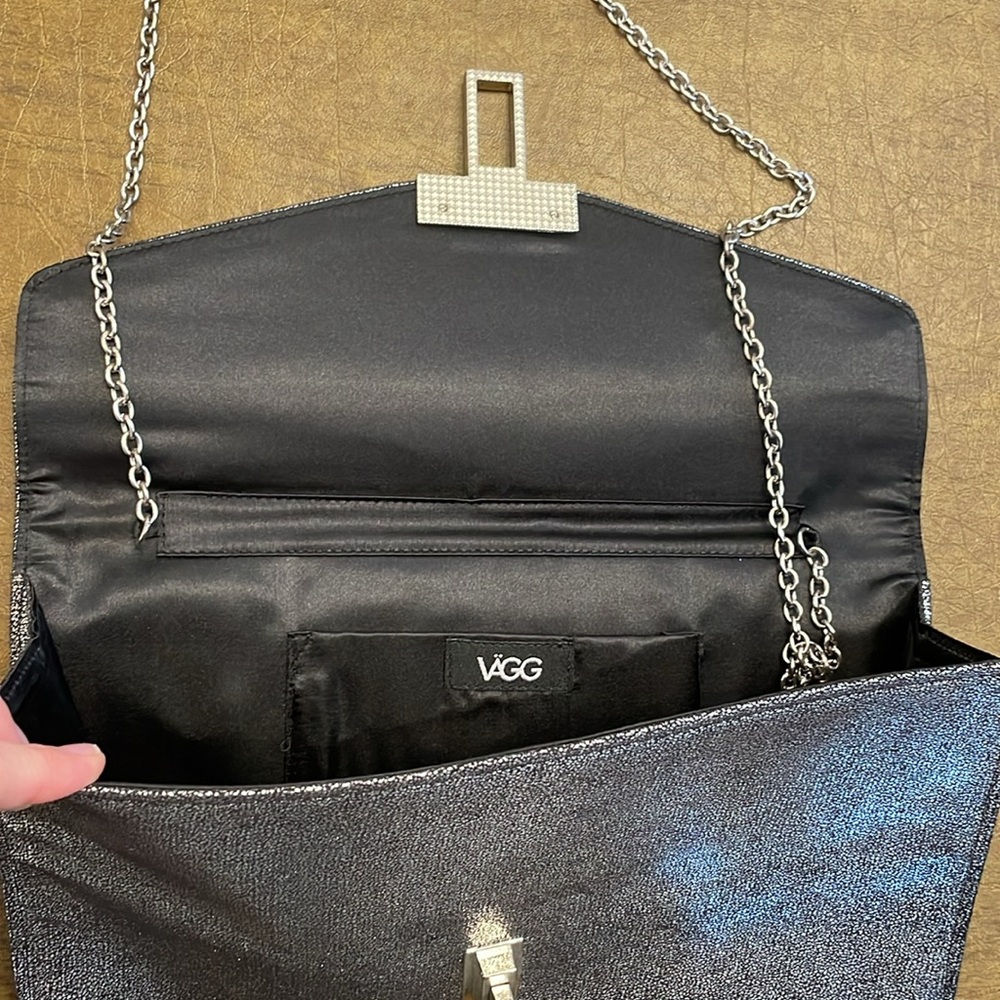 Silver and Navy Blue Clutch - Picture 2 of 8